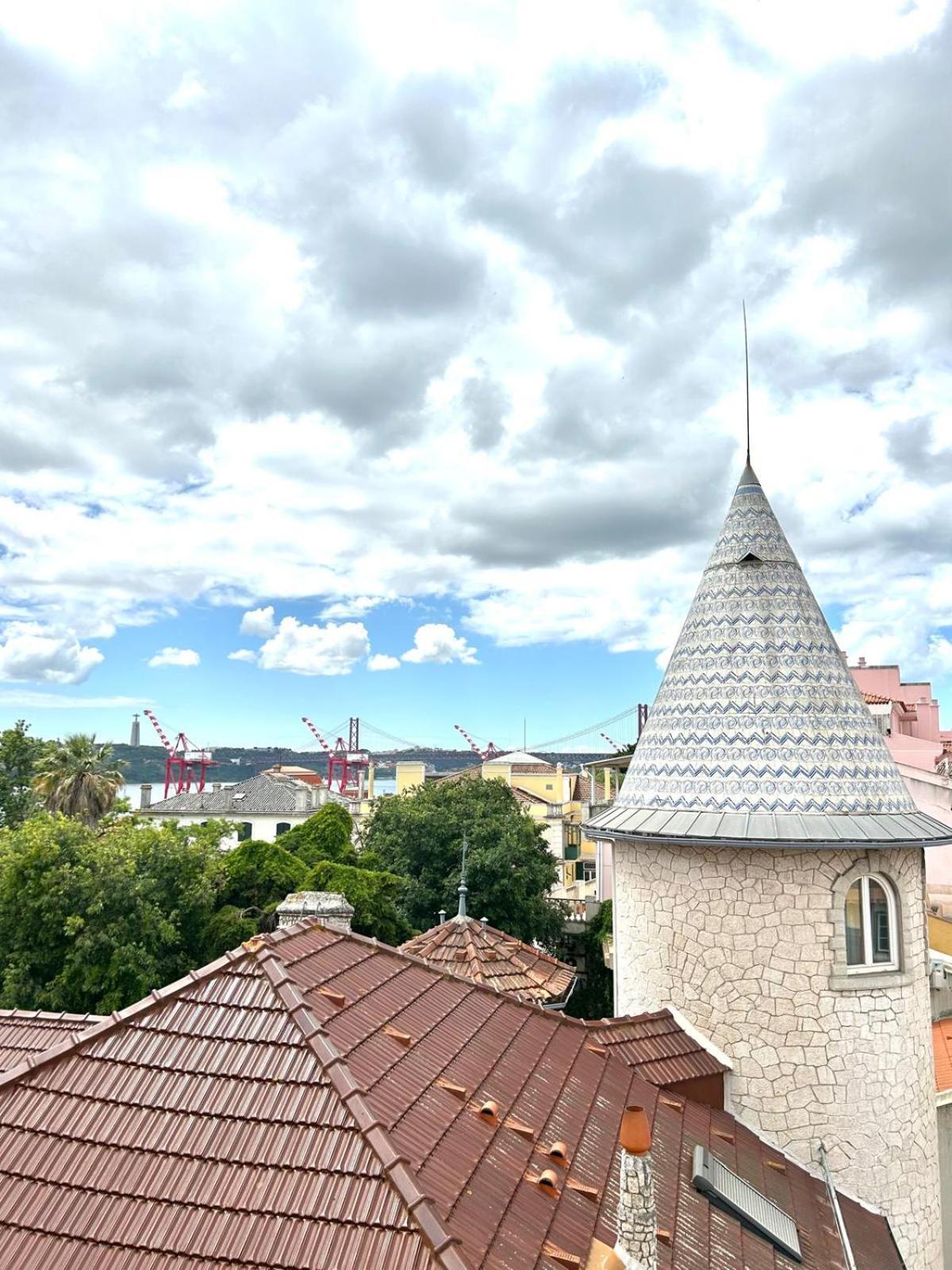 Santos Apartment In Central Lisbon With River View Luaran gambar